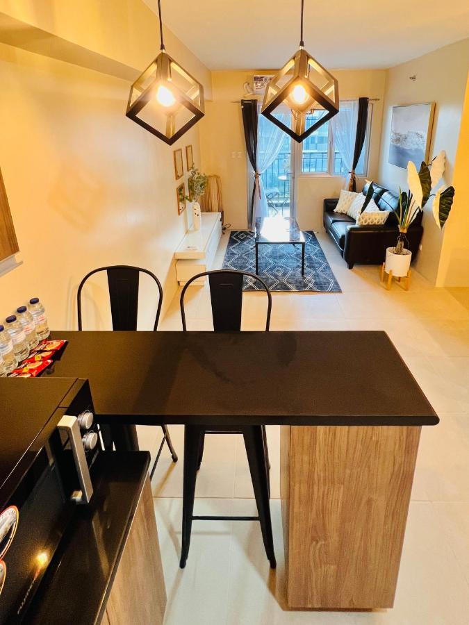 Apartament * *P Fantastic 2Br Option For 8 Iloilo Zewnętrze zdjęcie